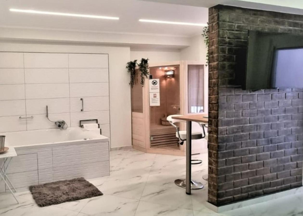 Romantic Deluxe Svite Wise Jacuzzi And Sauna Αθήνα Εξωτερικό φωτογραφία