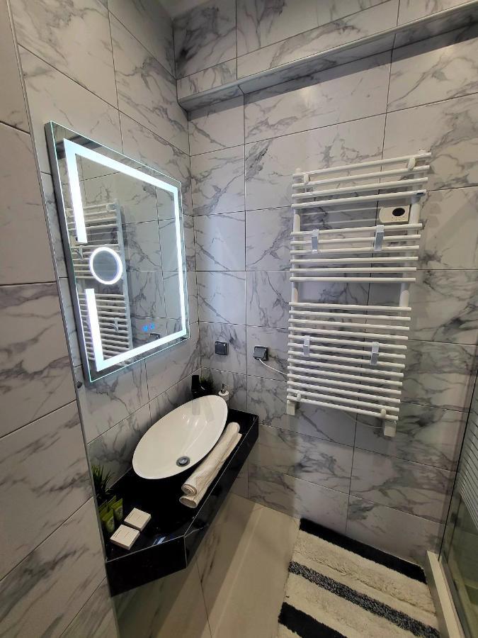 Romantic Deluxe Svite Wise Jacuzzi And Sauna Αθήνα Εξωτερικό φωτογραφία